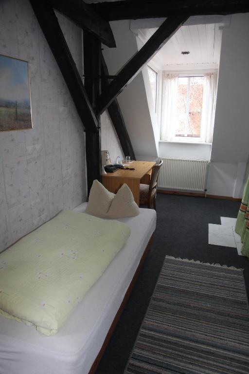 Hotel Cafe Am Stift Hessisch Oldendorf Quarto foto